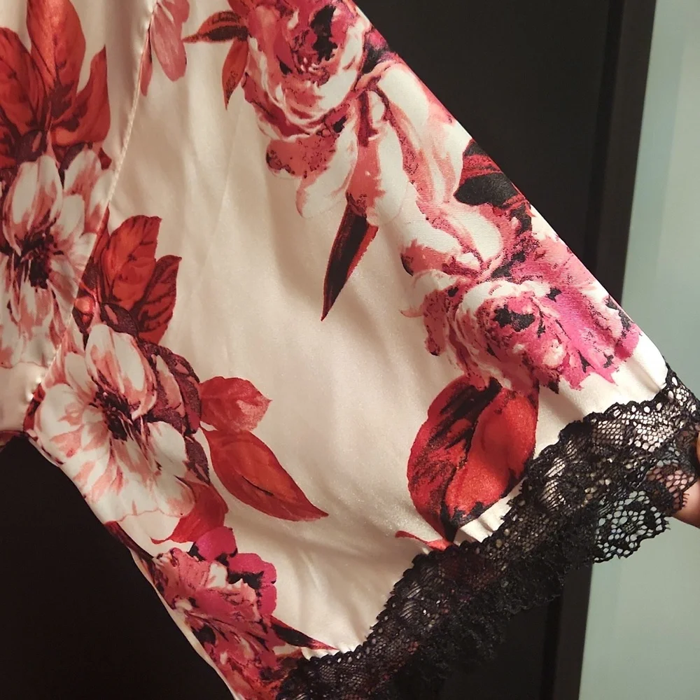 Satin Robe - Picture 2 of 9